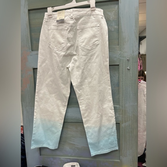 Style & Co Cropped Ombré Jeans - Picture 2 of 3